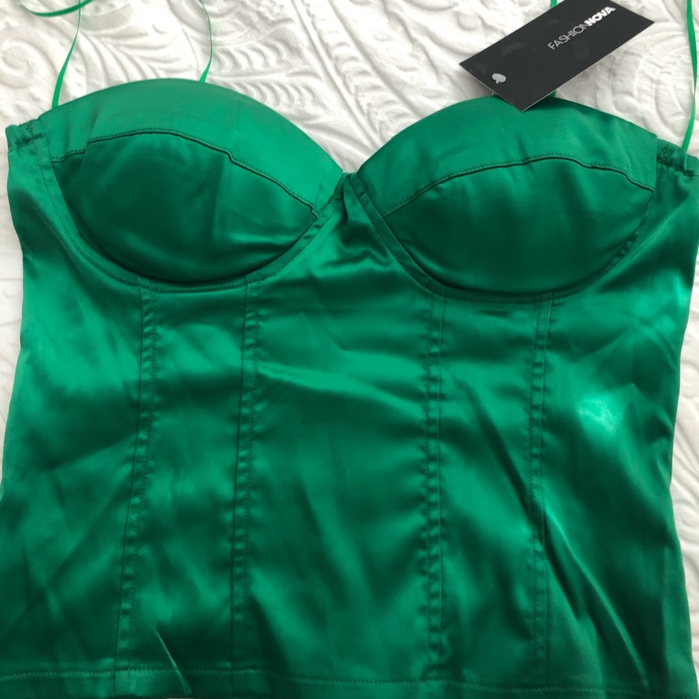 Satin corset with Zipper in the back size large